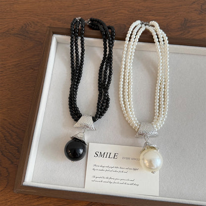 Dyed Black Pearl Pendant Necklace For Women Featuring Alloy Pendant Material