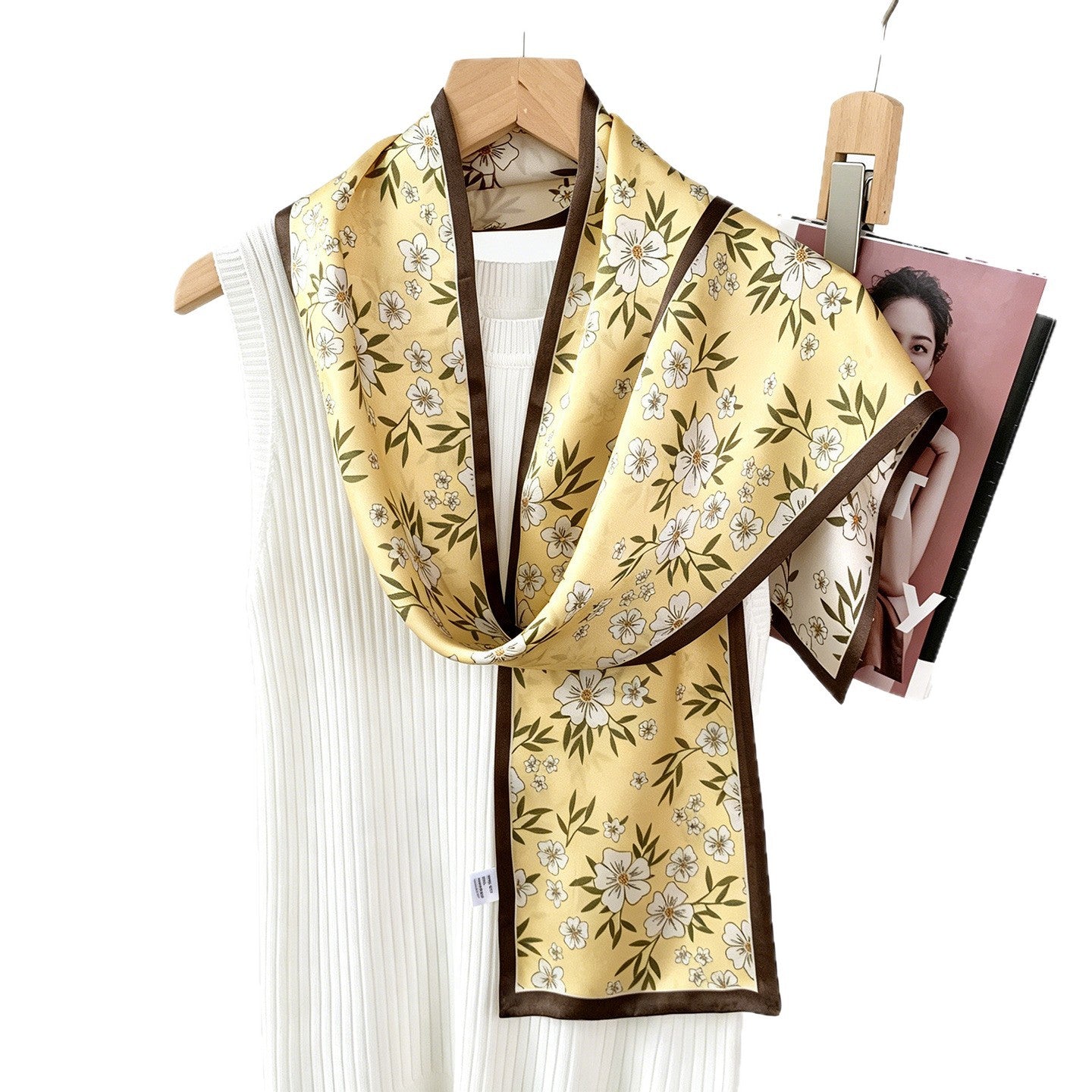 Sweet Silk Flowers Pattern Scarf For Women In Apricot, Perfect For Summer