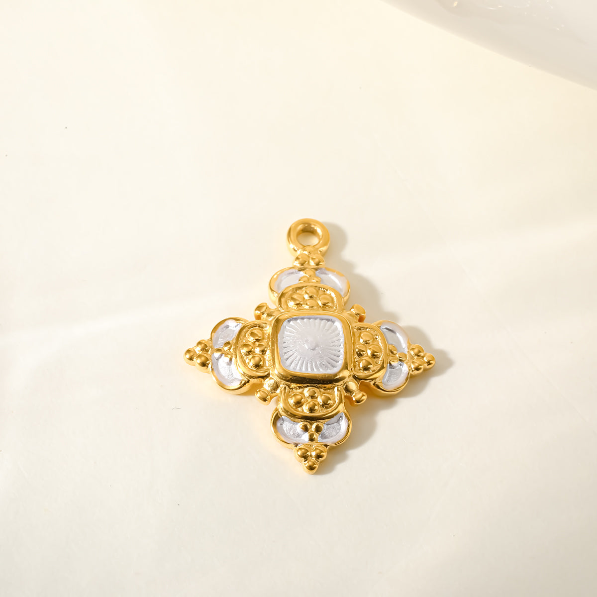 Star Pendant In 304 Stainless Steel With 18K Real Gold Plated PVD Coating 0.03µm Featuring Artificial Pearl, 1 PCS Package