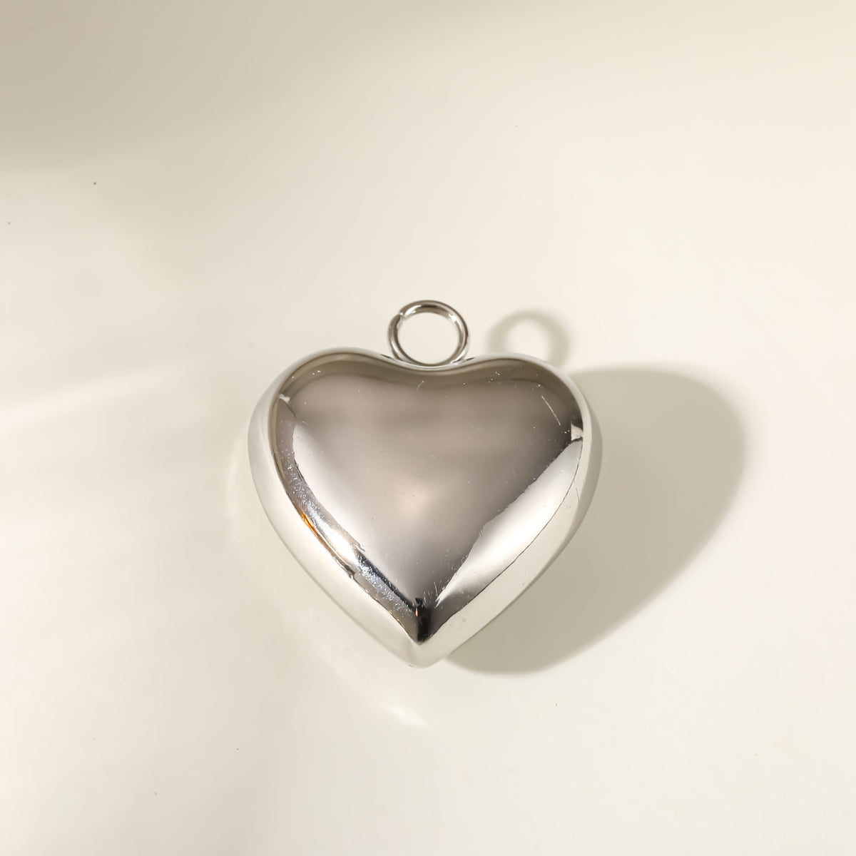 Heart Shape Pendant In 304 Stainless Steel With 0.03µm 18K Real Gold PVD Coated Electroplated Finish, 1 PCS Package