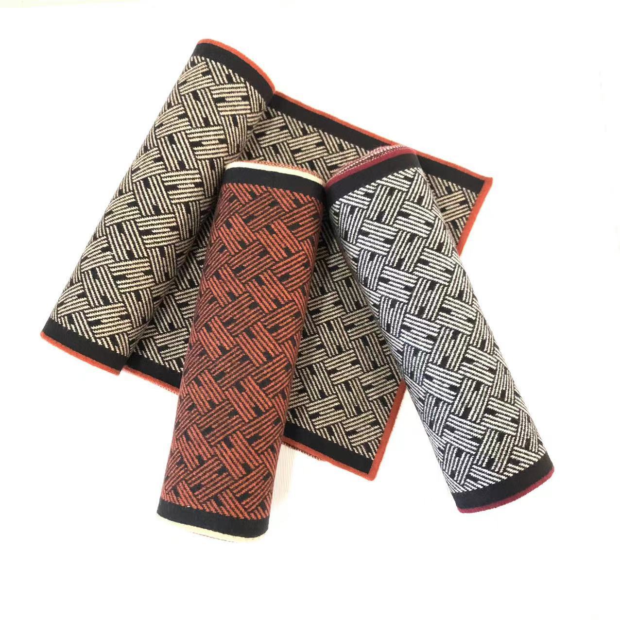 Men's Plaid Knit Scarf In Black & White, Perfect For Autumn And Winter