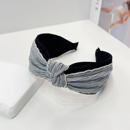 Vintage Style Bow Tie Hair Band For Women Made Of Cloth In Dyed Black