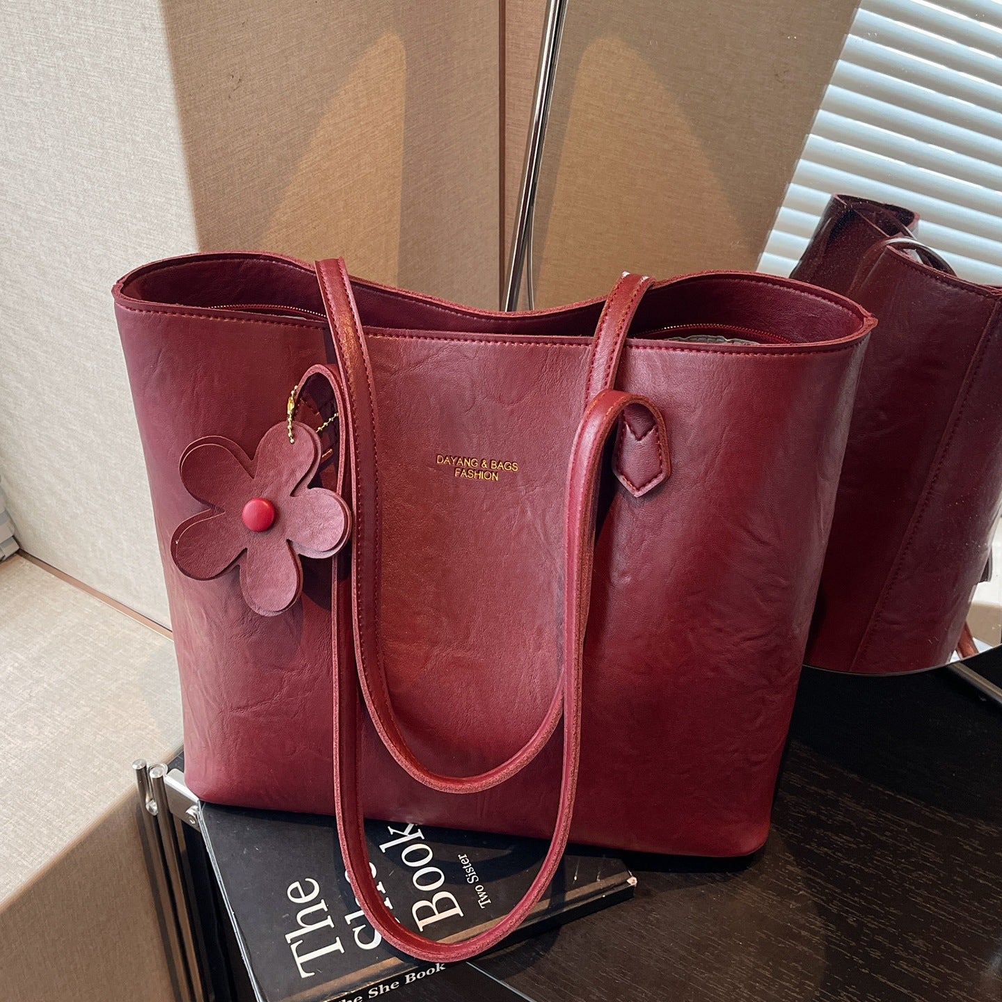 Solid Color Square PU Leather Tote Bag For Women With Sewing Thread Detail And Single Shoulder Strap