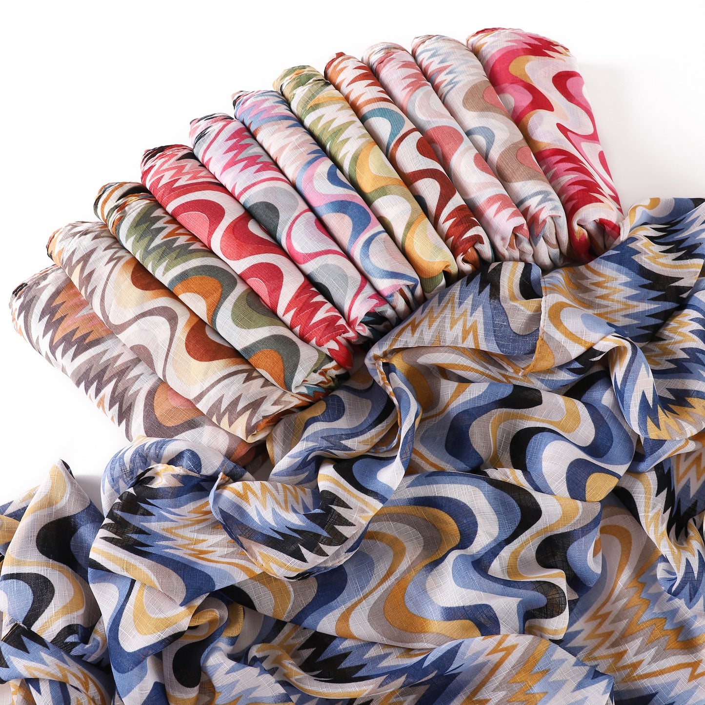 Waves Polyester Shawl Scarf In Ombre, Suitable For All Seasons