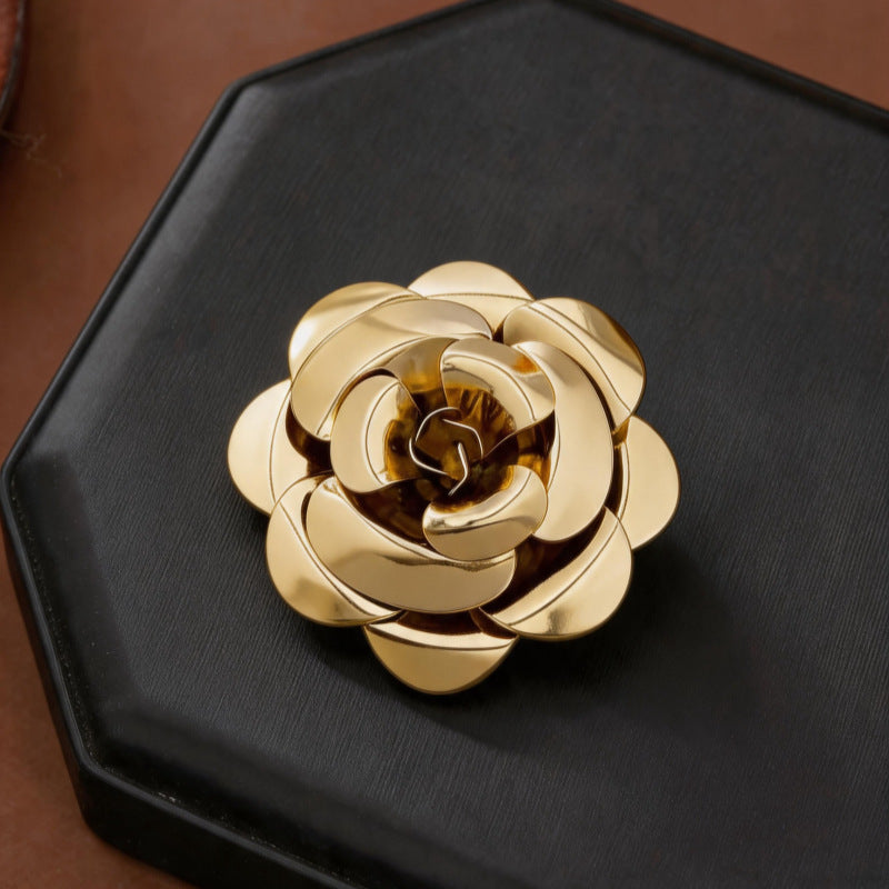 Flowers Pin Made Of Iron Featuring Electroplated Craftsmanship In Elegant Gold Finish