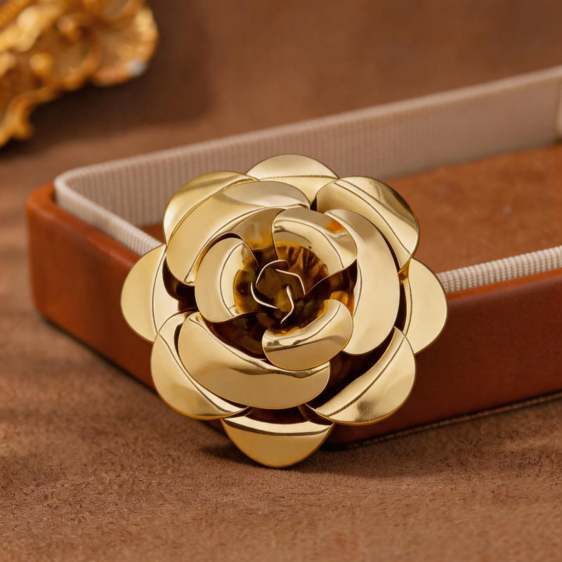 Flowers Pin Made Of Iron Featuring Electroplated Craftsmanship In Elegant Gold Finish