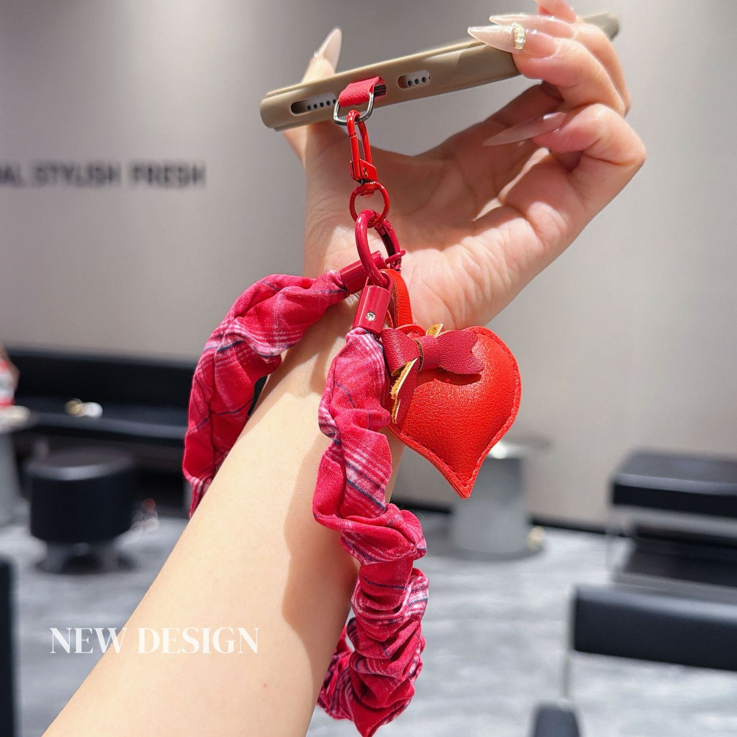 Candy Pattern Mobile Phone Chain With Polyester Folds In Multicolor Featuring PU Inlay Material