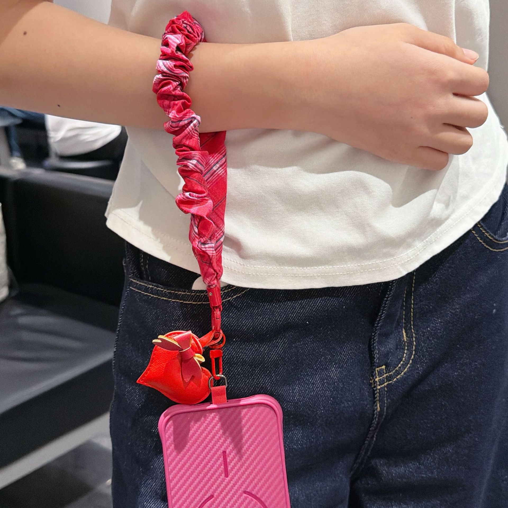 Candy Pattern Mobile Phone Chain With Polyester Folds In Multicolor Featuring PU Inlay Material