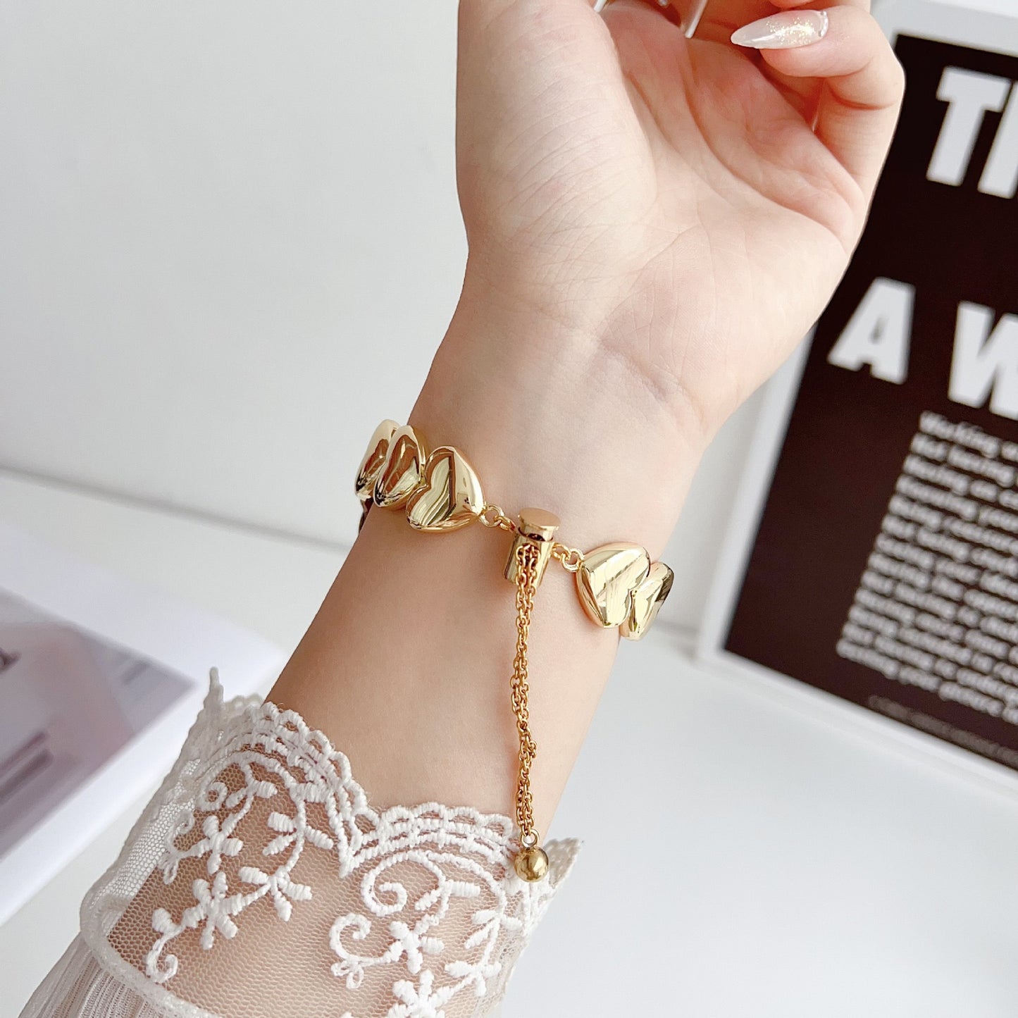 Gold Alloy Heart Shape Watch Strap Compatible With Apple Smartwatches