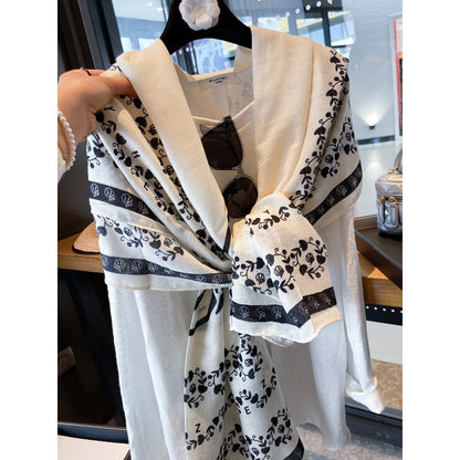 Women's Polyester Scarf Perfect For Summer, Lightweight And Stylish Accessory