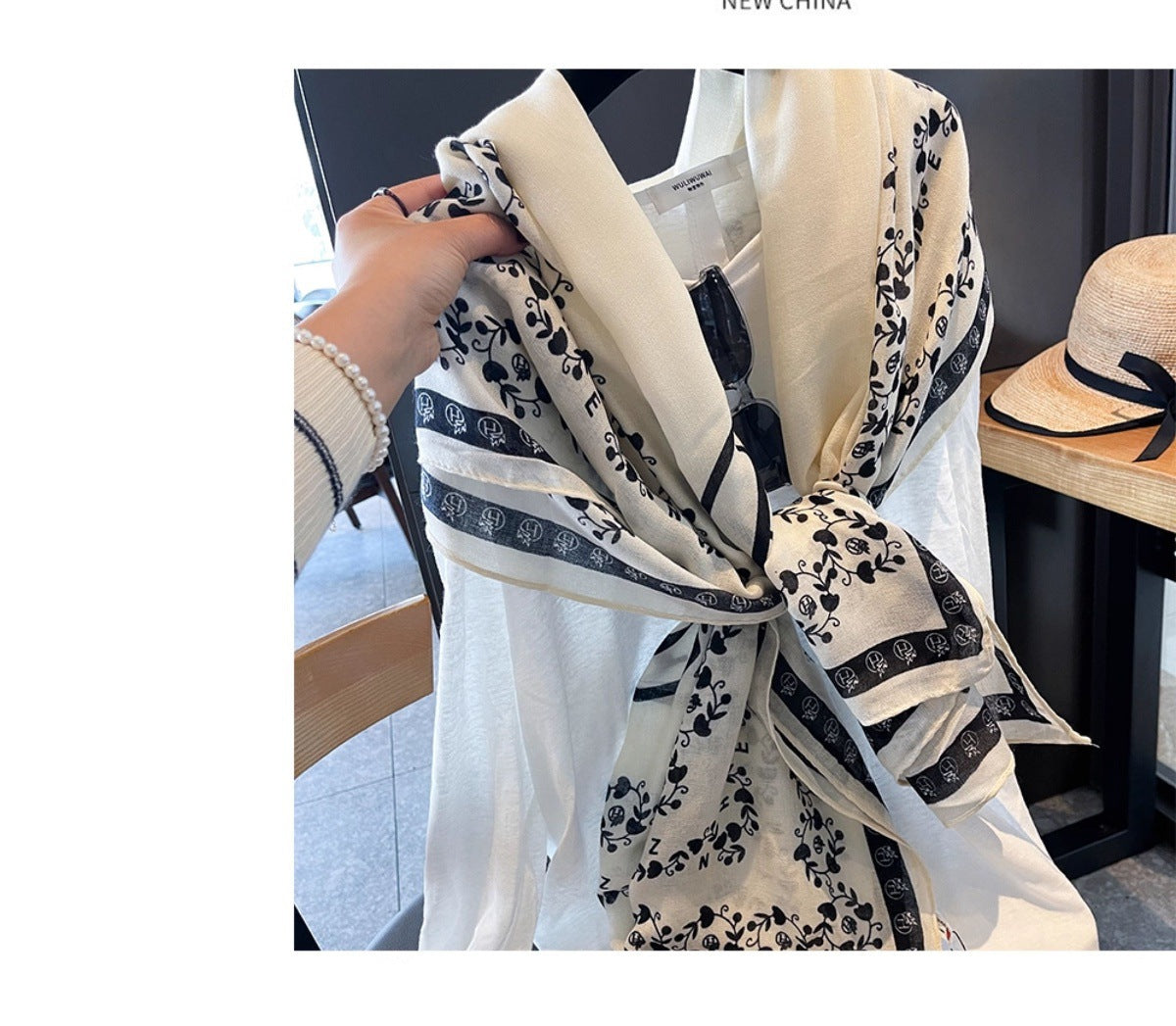 Women's Polyester Scarf Perfect For Summer, Lightweight And Stylish Accessory