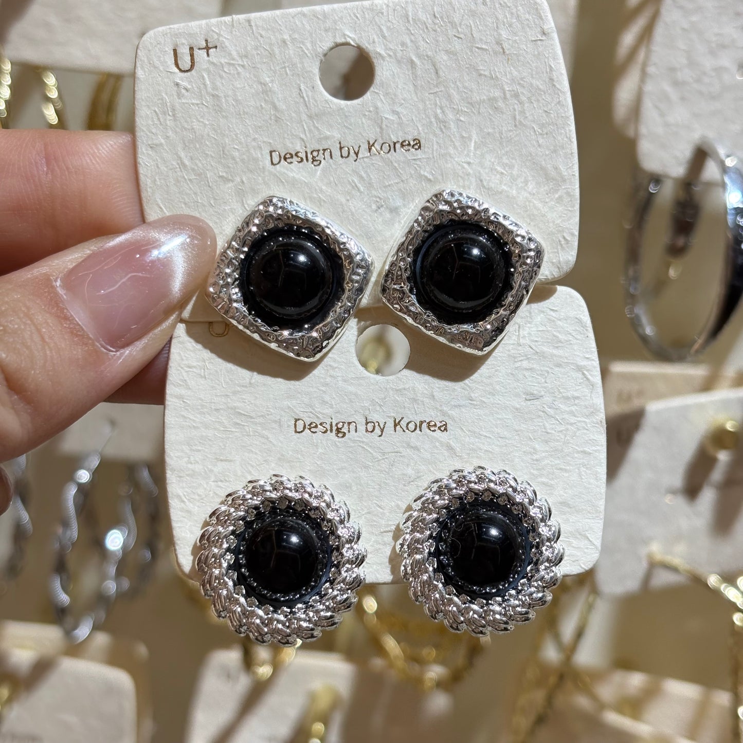 Round Silver Alloy Stud Earrings For Women With Simple Style Featuring Glass Inlay