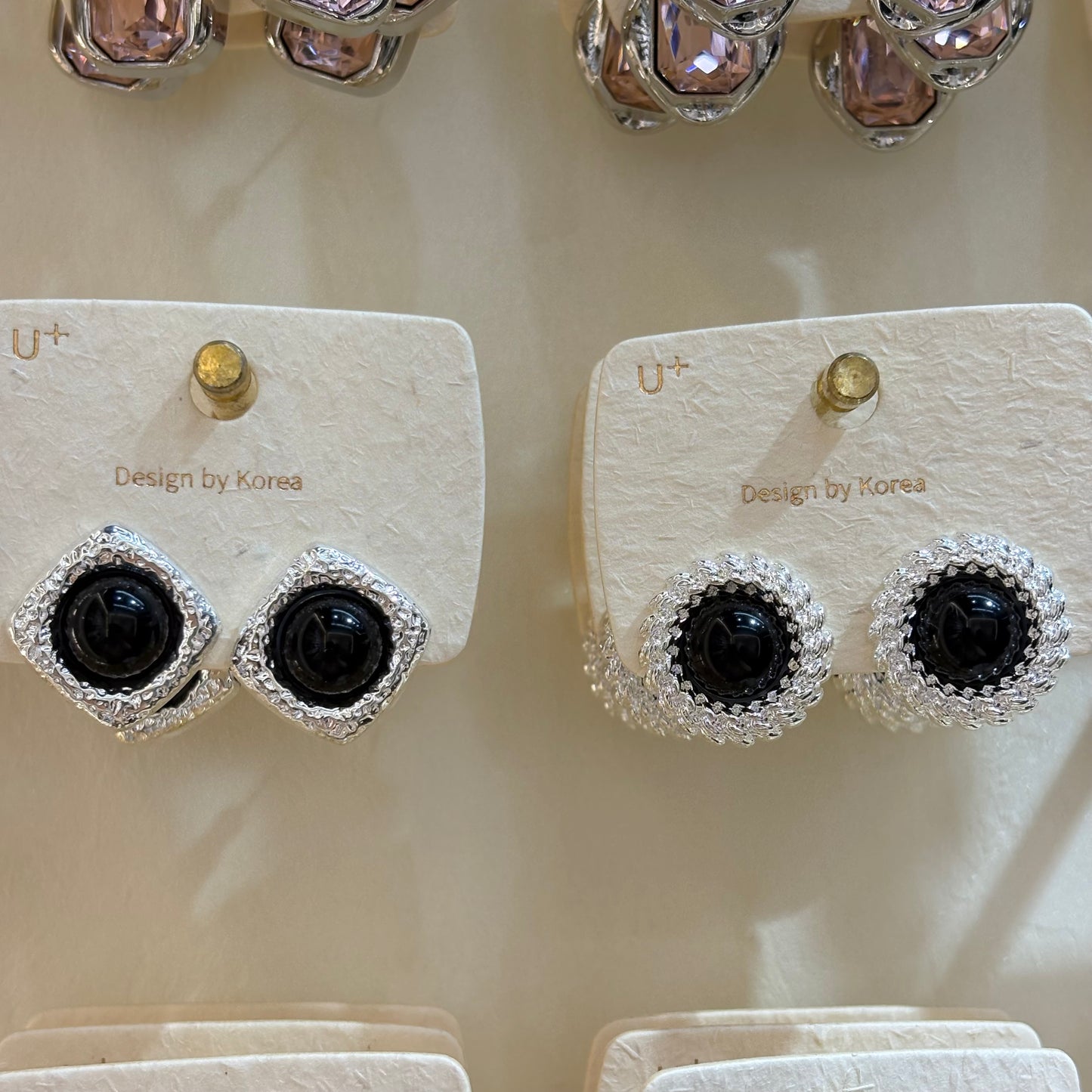 Round Silver Alloy Stud Earrings For Women With Simple Style Featuring Glass Inlay