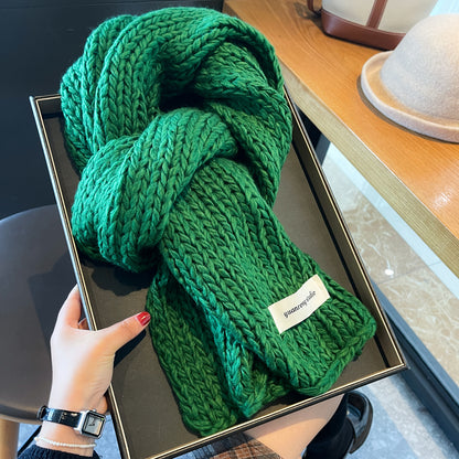 Solid Color Women’s Scarf In Green Made Of Soft Imitation Cashmere, Perfect For Autumn & Winter