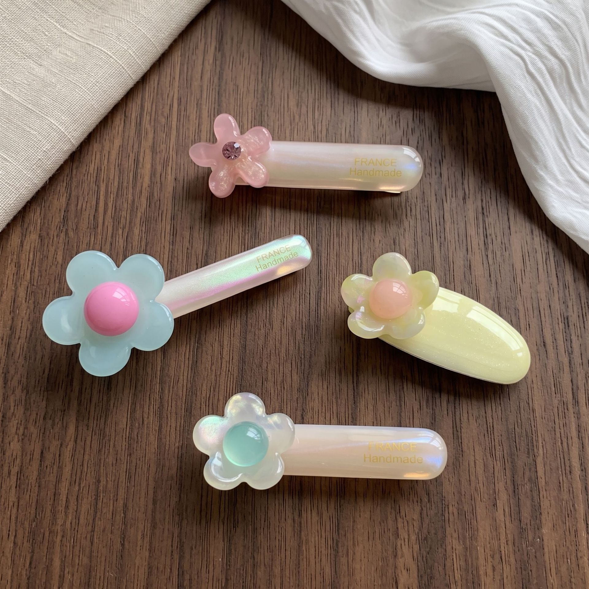 Commute Style Flowers Hairpin For Women Made Of Acetic Acid Sheets In Light Blue, Perfect For Summer
