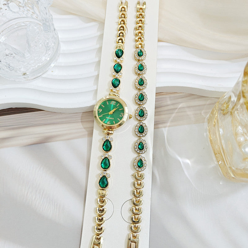 Women’s Quartz Watch Jewelry Set With Round Dial, Alloy Strap, Single Folding Buckle, And Ordinary Glass Mirror