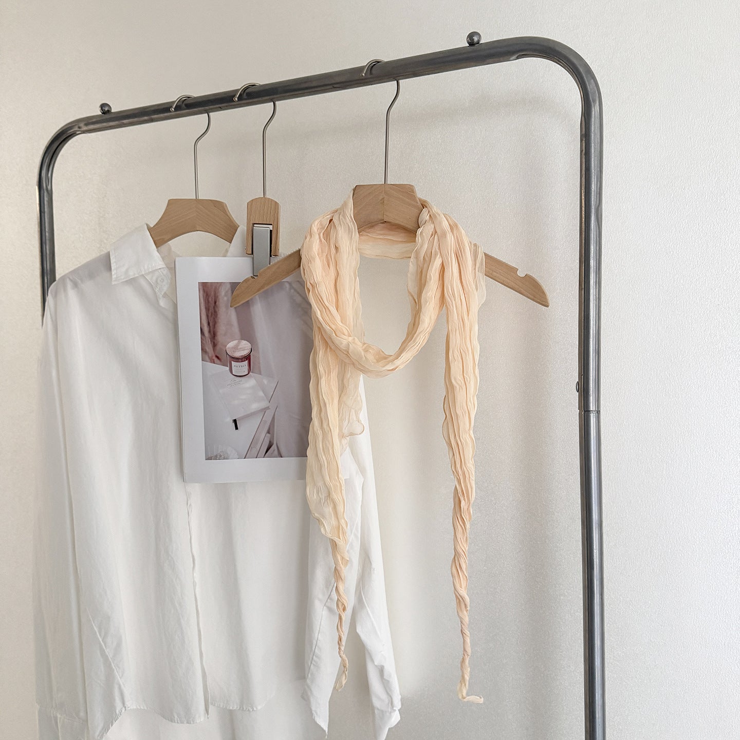 Solid Color Scarf For Women In White, Made Of Polyester, Suitable For Autumn And Winter