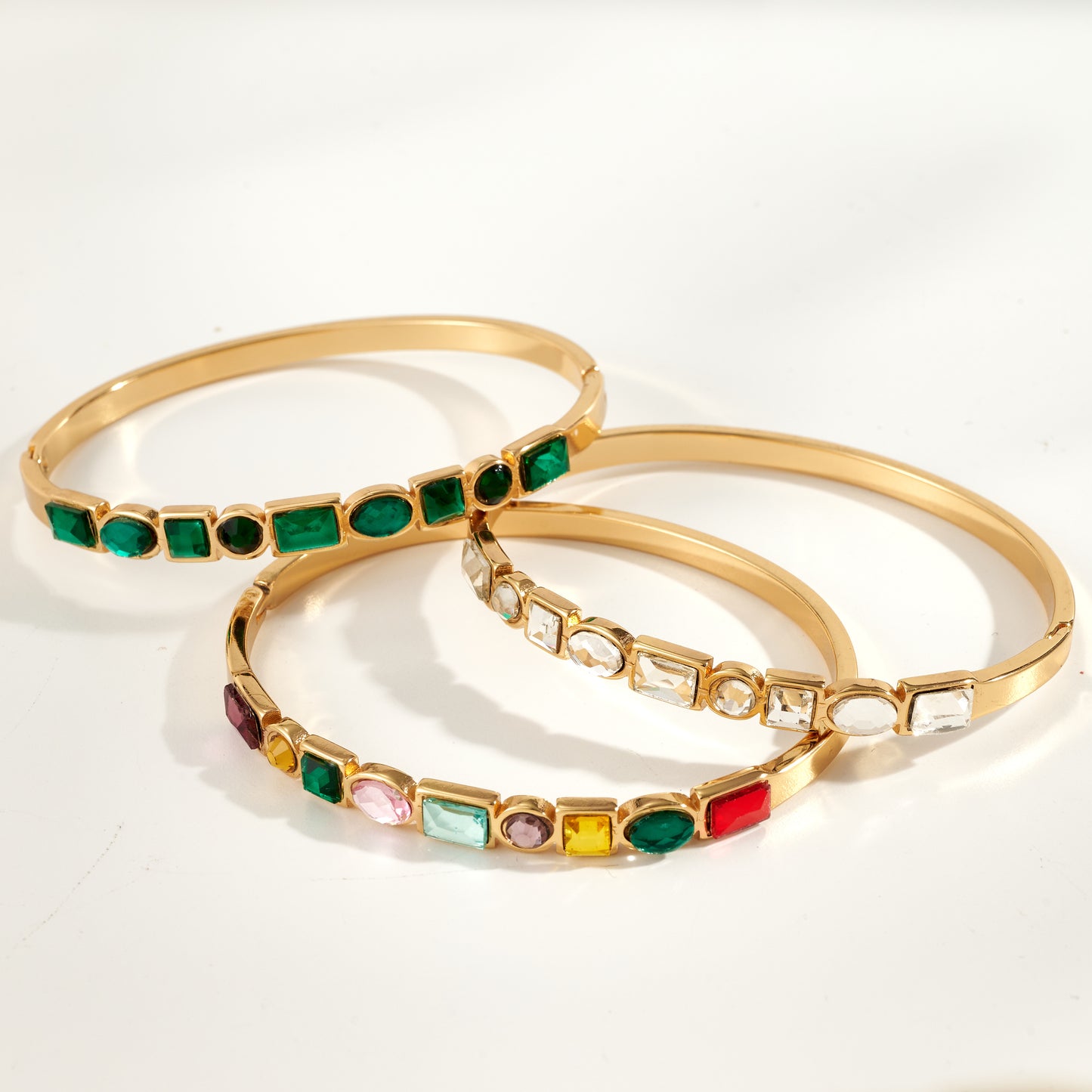 Round Electroplated Bangle For Women In 304 Stainless Steel With 18K Real Gold PVD Coating And Rhinestone Inlay