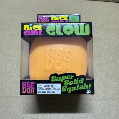 Square Squishy Toy Made Of TPR Featuring Luminous Craft, Available As Slow Rebound Toy