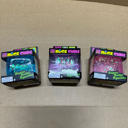 Square Squishy Toy Made Of TPR Featuring Luminous Craft, Available As Slow Rebound Toy