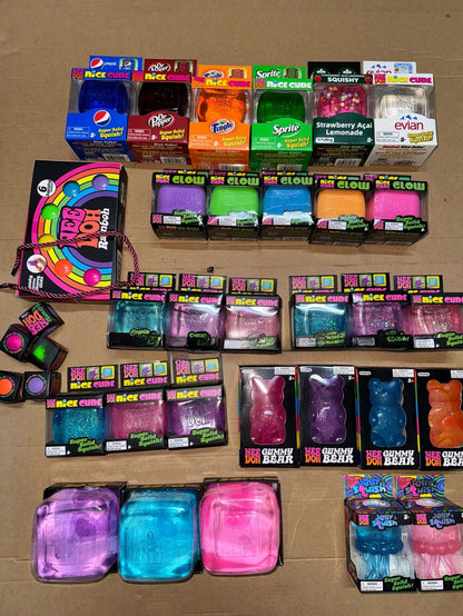 Square Squishy Toy Made Of TPR Featuring Luminous Craft, Available As Slow Rebound Toy