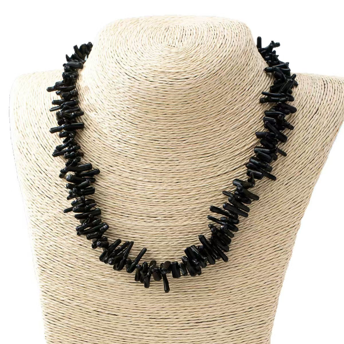 Handmade Cute Geometric Acrylic Choker Necklace For Women With 0.03µm Thick Handmade Chain