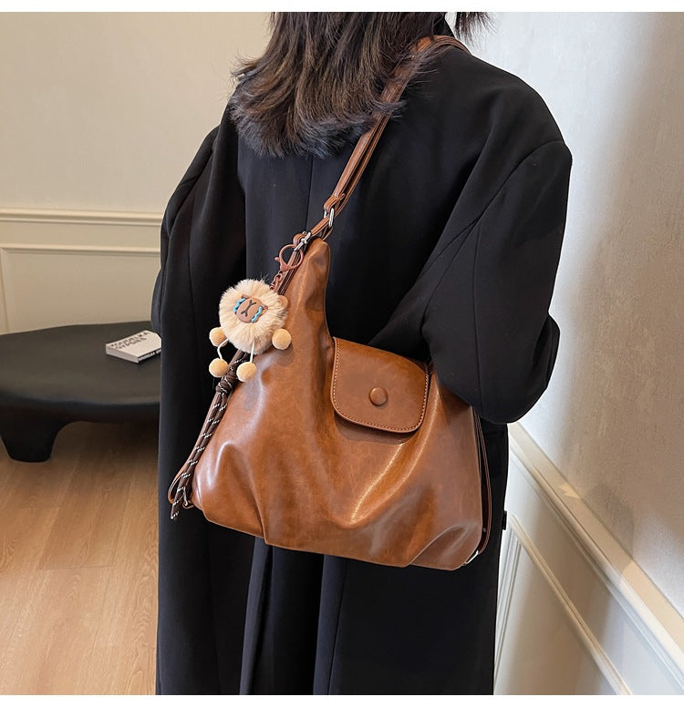 Women’s Cloud Shape Shoulder Bag In PU Leather With Large Capacity And Single Shoulder Strap For Spring & Summer