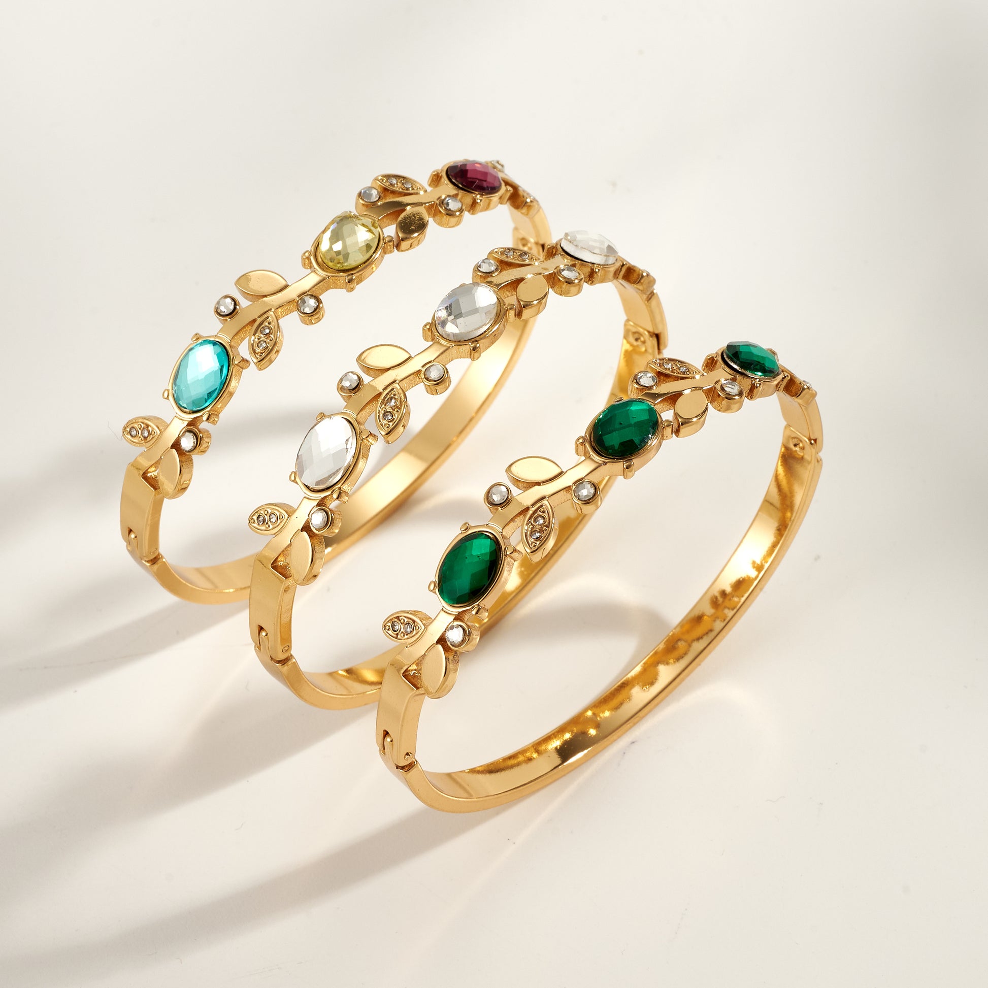 Women’s Electroplated Leaf Bangle In 304 Stainless Steel With 18K Real Gold PVD Coating And Rhinestone Inlay