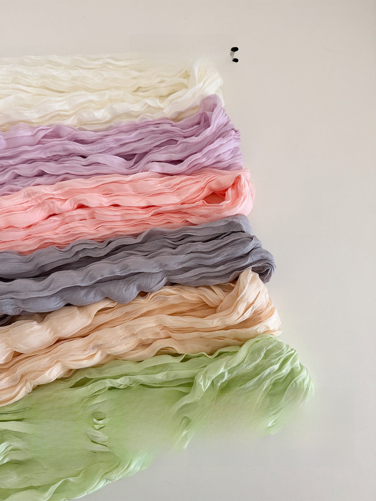 Solid Color Scarf For Women In White, Made Of Polyester, Suitable For Autumn And Winter