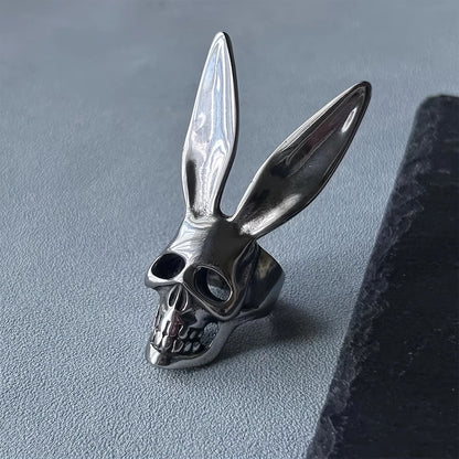 Unisex Vintage Style Skull Ring In Dyed Black Zinc Alloy, Perfect For Spring Wear