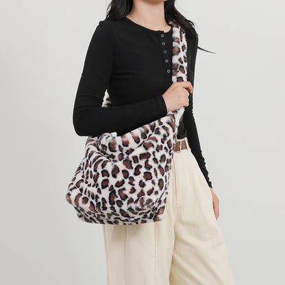 Leopard Print Plush Dumpling Shape Tote Bag For Women Featuring Sewing Thread Detail, Perfect For Autumn And Winter