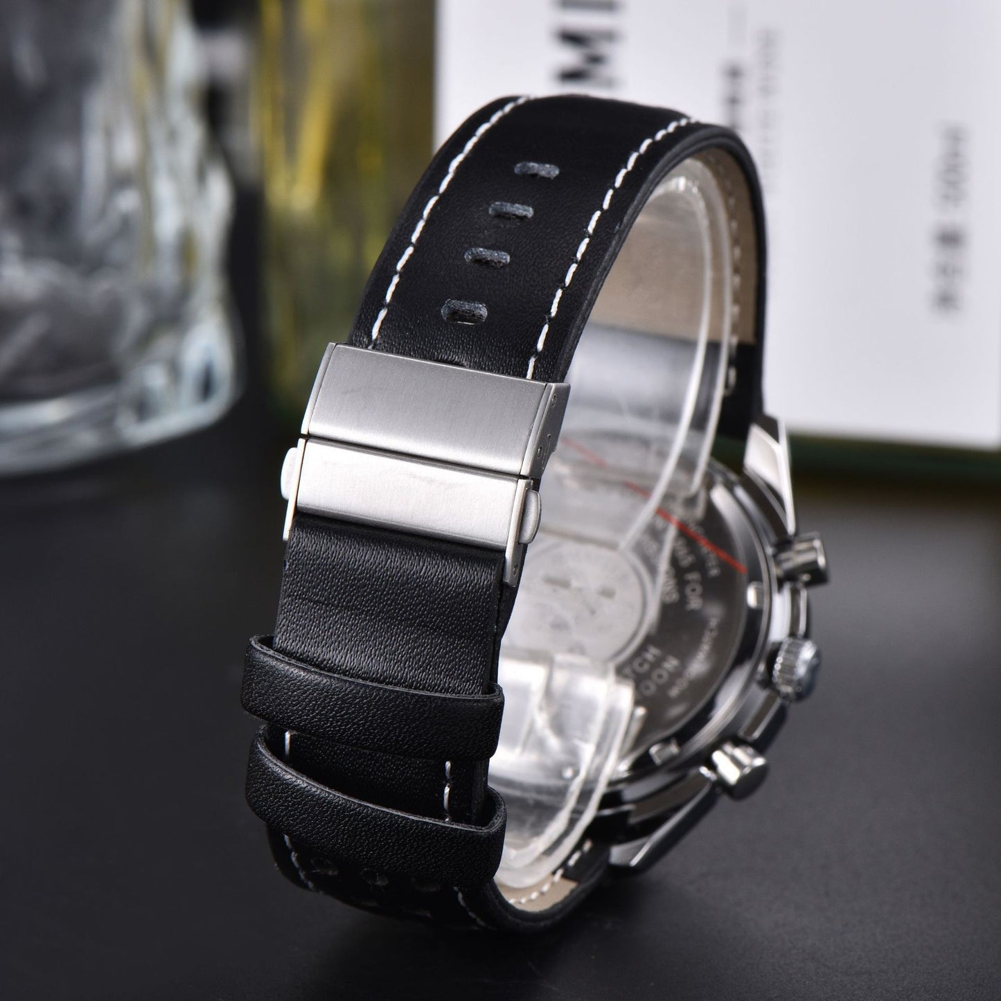 Men's Quartz Watch With Stainless Steel Strap And Horseshoe Buckle, Round Dial Featuring Ordinary Glass Mirror And Pointer Display