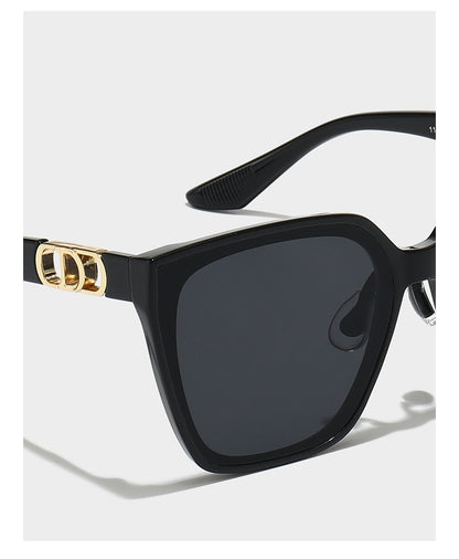 Unisex Square Full Frame Sunglasses With PC Lens Material In Dyed Black For Spring And Summer