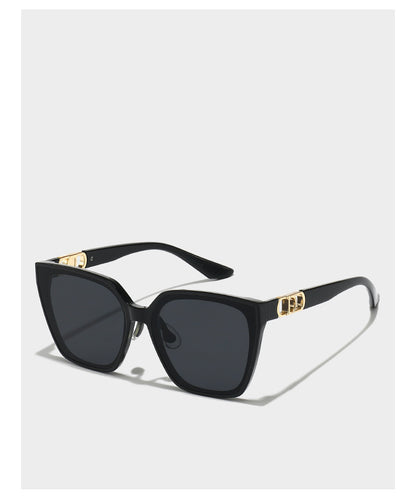 Unisex Square Full Frame Sunglasses With PC Lens Material In Dyed Black For Spring And Summer