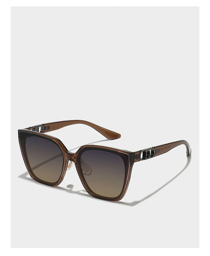 Unisex Square Full Frame Sunglasses With PC Lens Material In Dyed Black For Spring And Summer