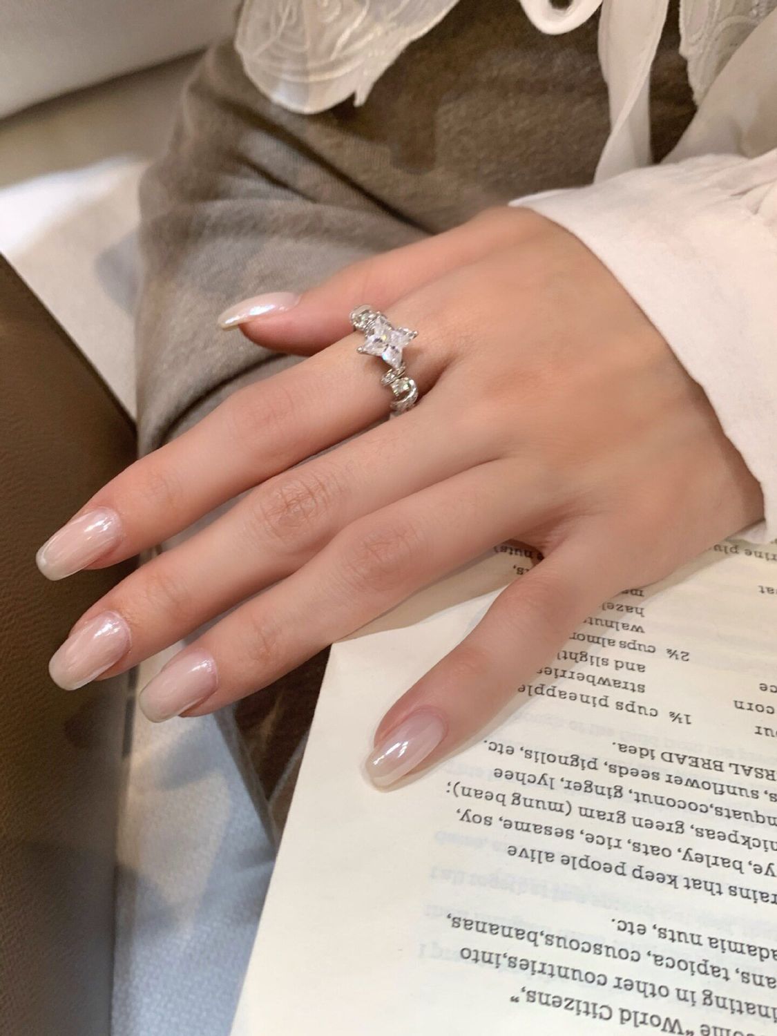 Novelty Star Ring For Women Handmade Alloy Ring With Zircon Inlay