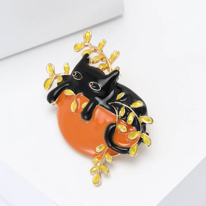Cat Pin In White Alloy Featuring Enamel Craftsmanship