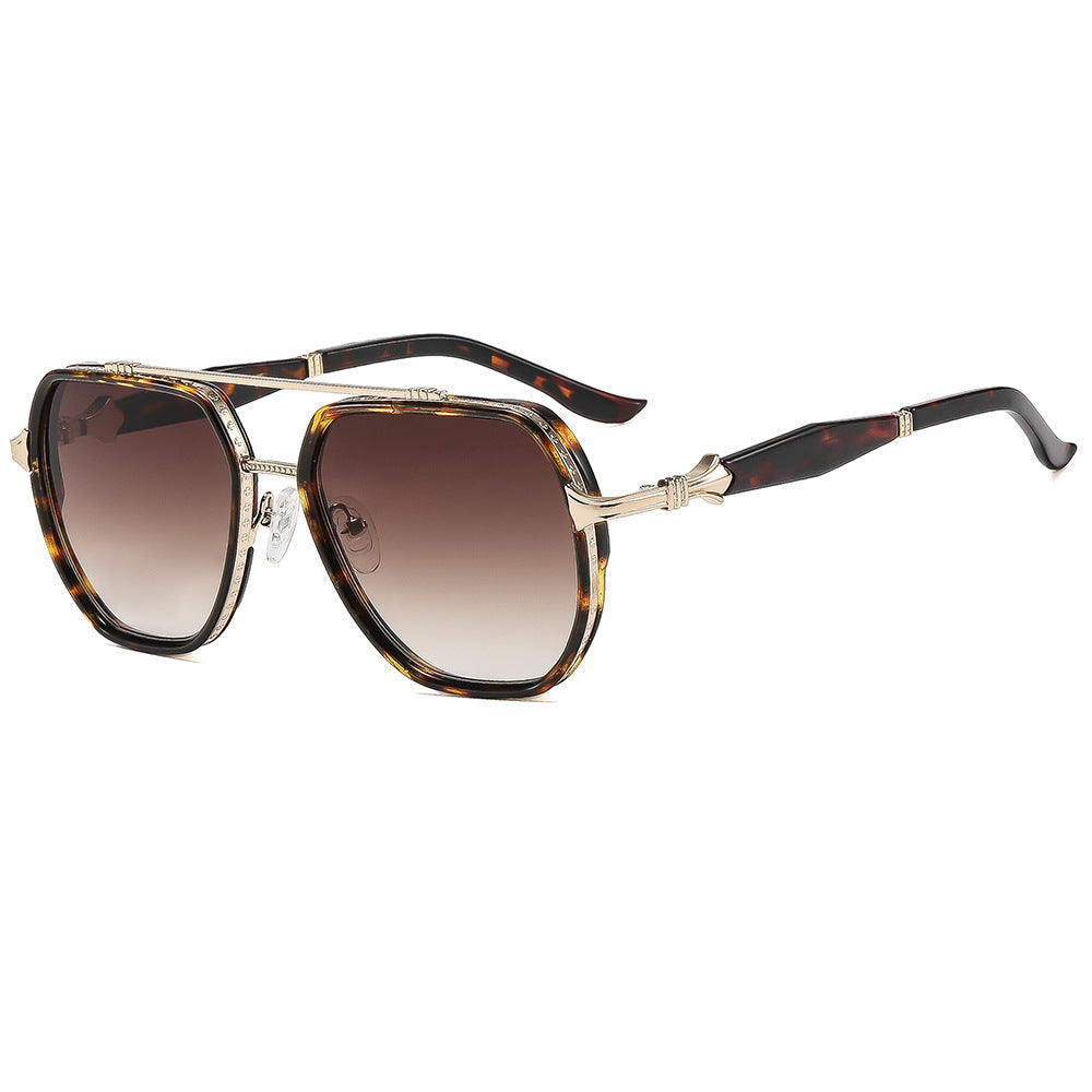 Men's Square Full Frame Sunglasses With PC Lens Material In Dyed Black For Spring And Summer