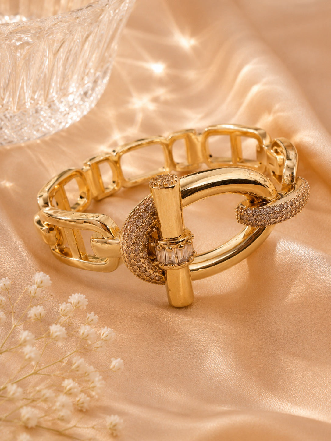 Geometric Copper Bangle With Zircon Inlay, Electroplated Gold Plating, Elegant Gold Finish
