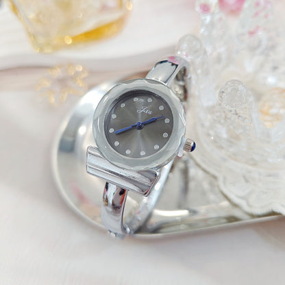 Women’s Quartz Watch With Alloy Strap, Round Dial Featuring Ordinary Glass Mirror And Pointer Display