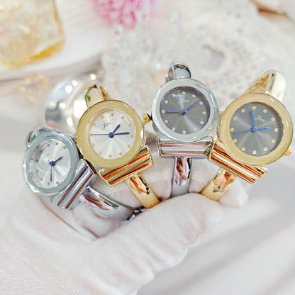 Women’s Quartz Watch With Alloy Strap, Round Dial Featuring Ordinary Glass Mirror And Pointer Display