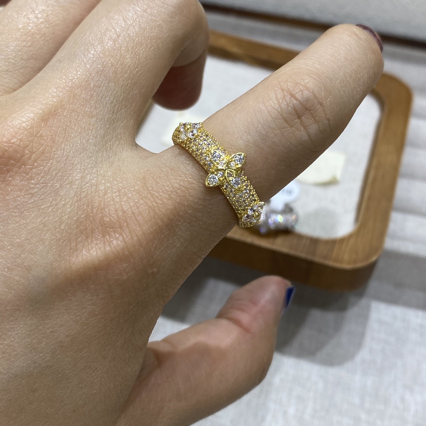 Lucky Heart Open Rings For Women In Simple Style, Electroplated Copper With Rhinestones