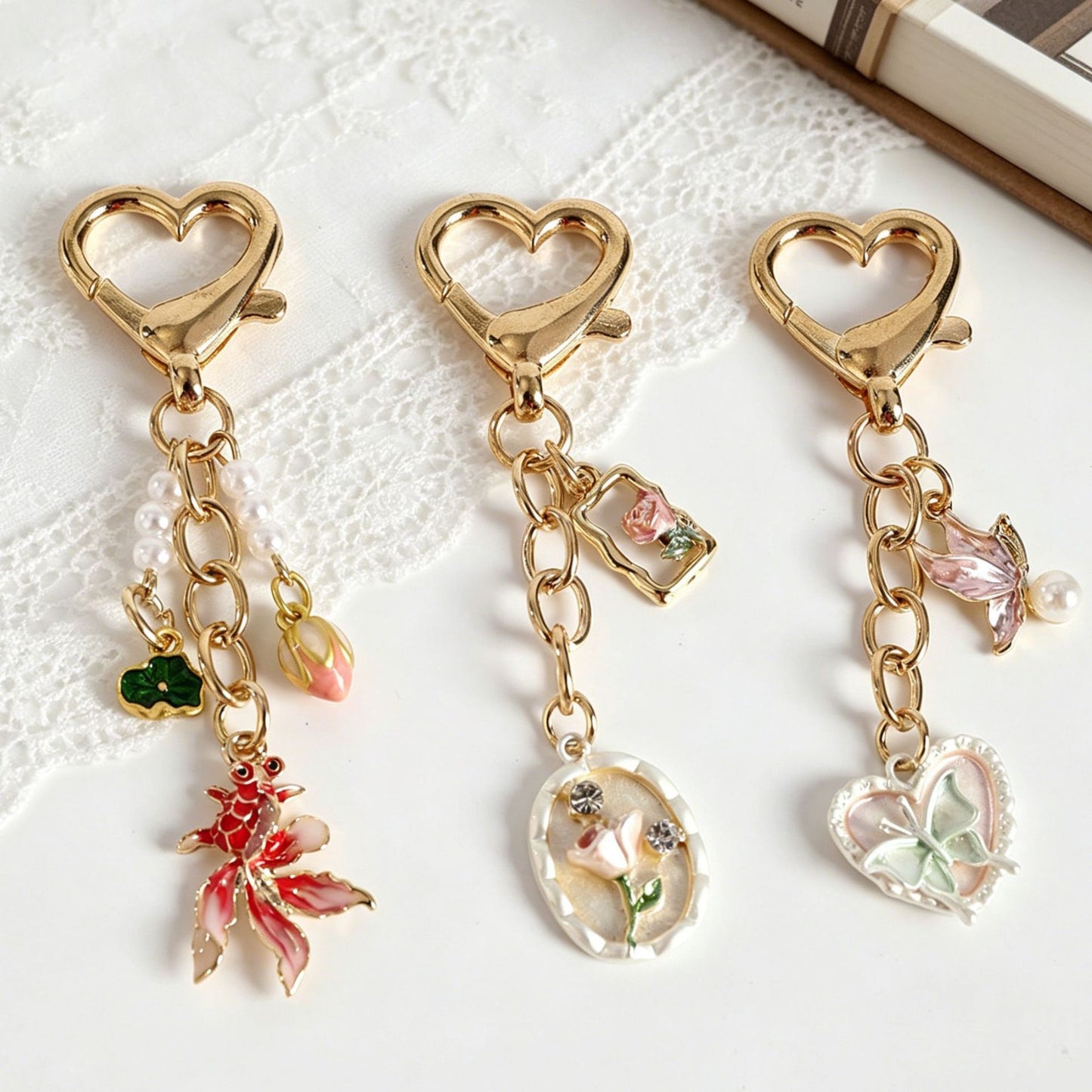 Heart Shape Key Chain Made Of Durable Alloy, Stylish And Perfect For Everyday Use