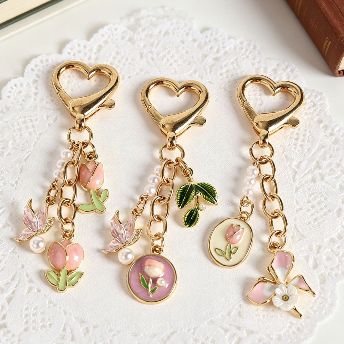 Heart Shape Key Chain Made Of Durable Alloy, Stylish And Perfect For Everyday Use