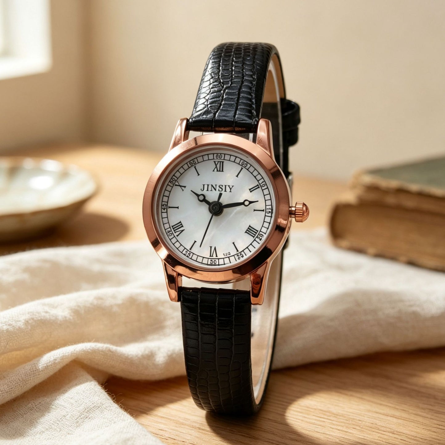 Women's Quartz Watch With Round Dial, PU Strap, Pin Buckle, And Ordinary Glass Mirror