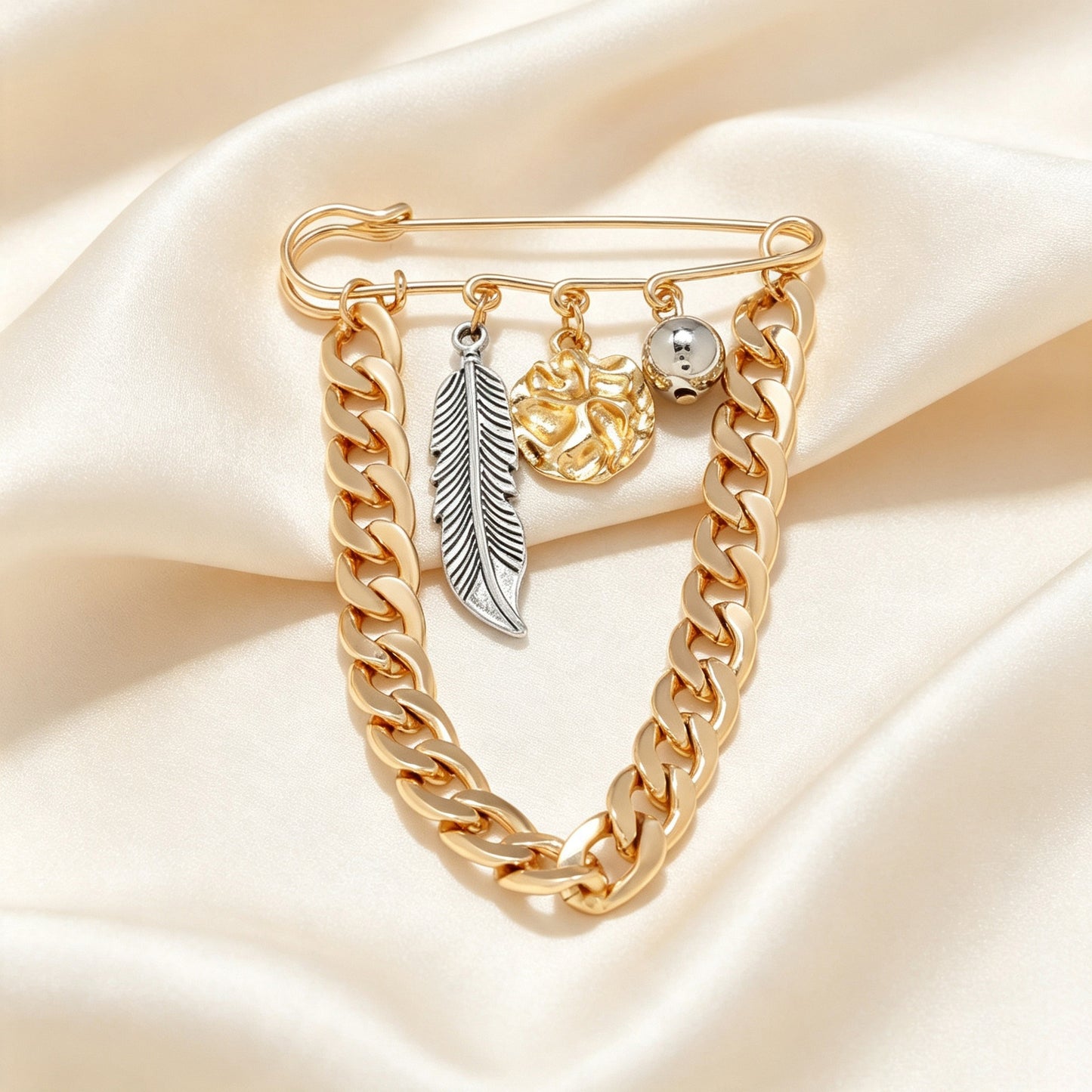 Feather Pin Made Of Alloy With Electroplated Finish, Available In Gold