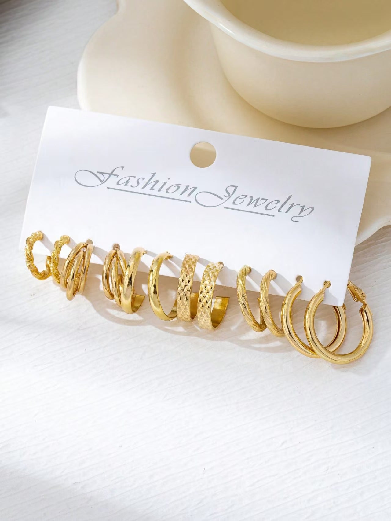 Sweet Handmade Round Hoop Earrings For Women In Zinc Alloy With KC Golden Plated Finish And 0.03µm Coating Thickness
