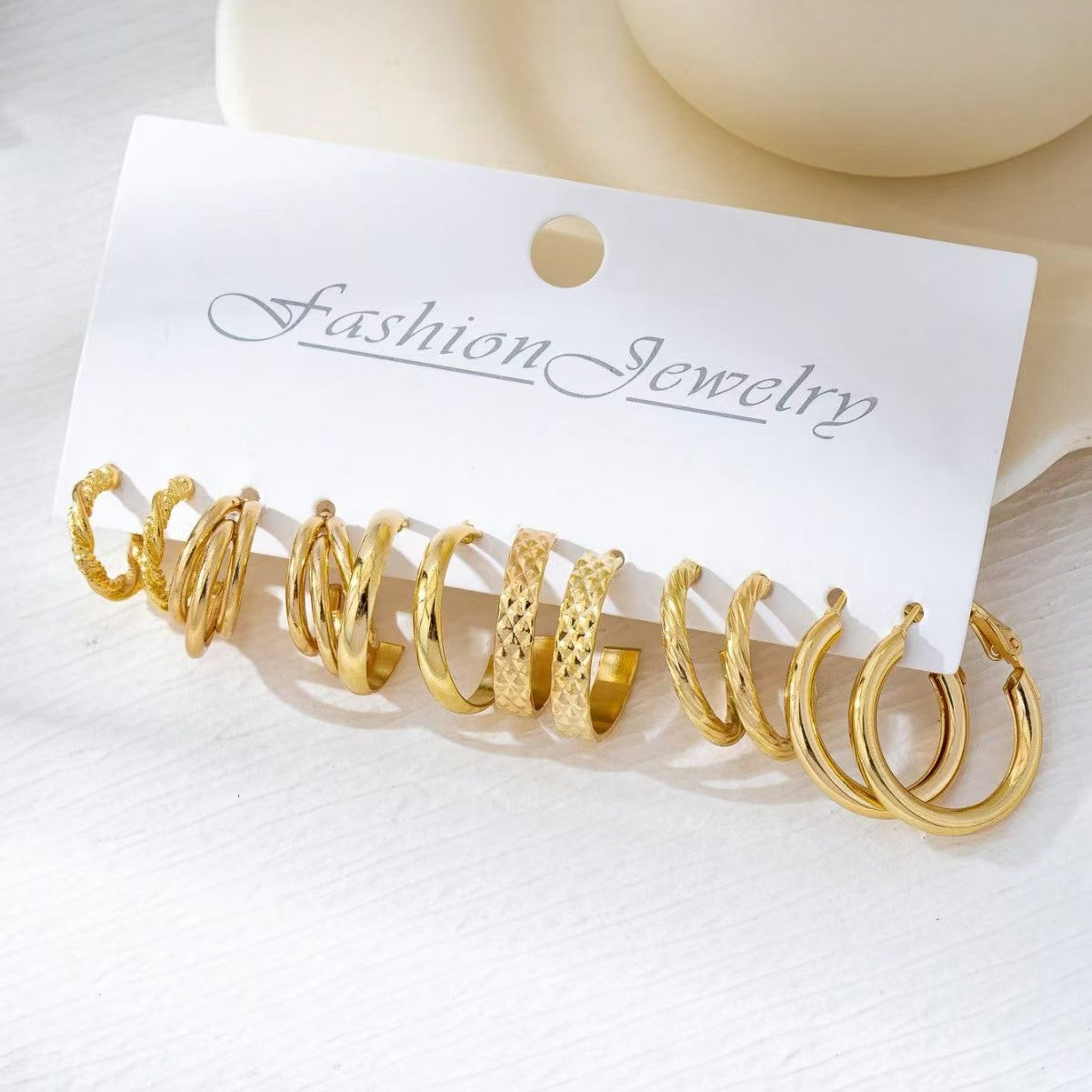 Sweet Handmade Round Hoop Earrings For Women In Zinc Alloy With KC Golden Plated Finish And 0.03µm Coating Thickness