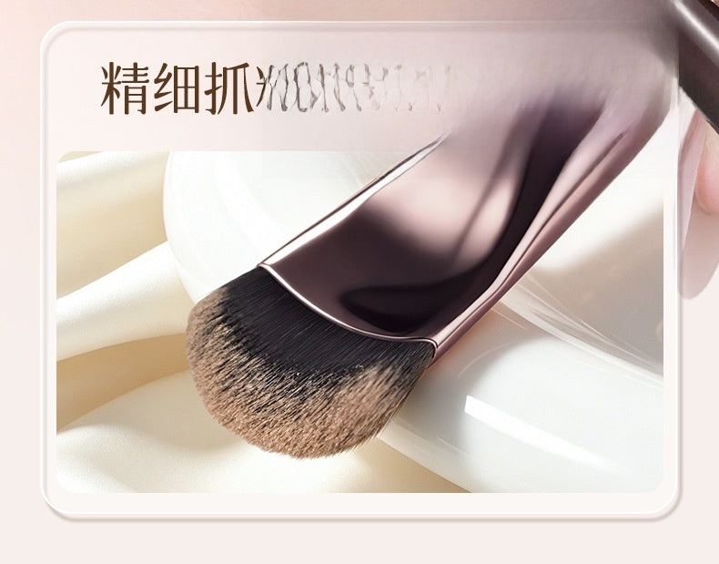Foundation Brush With Plastic Handle, 1 Piece Makeup Tool For Smooth Application