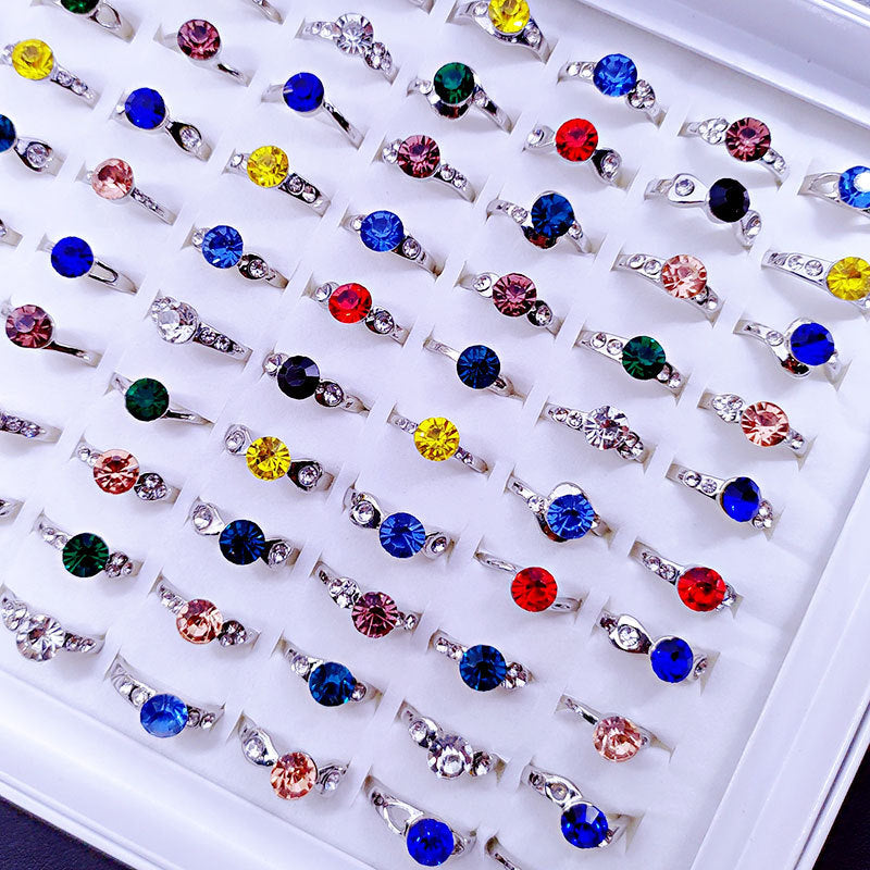 Sweet Geometric Alloy Ring For Women With Colourful Rhinestones Inlay